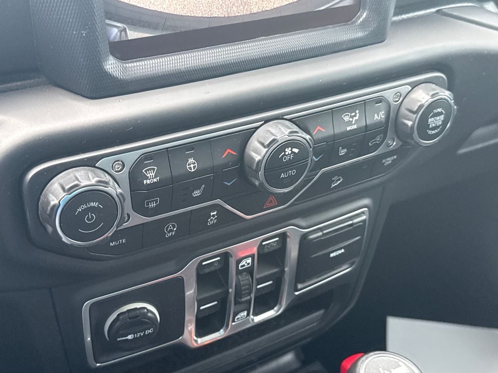 2018 Jeep Wrangler Unlimited Sahara Blue Certified 4WD Near Milwaukee WI
