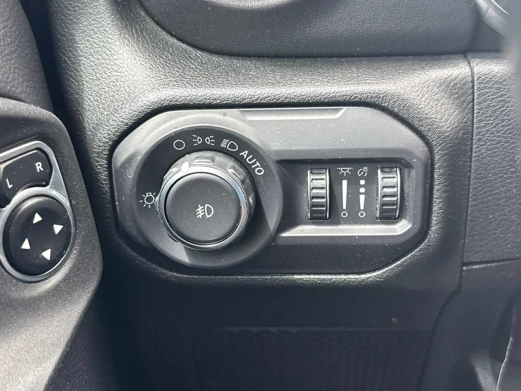 2018 Jeep Wrangler Unlimited Sahara Blue Certified 4WD Near Milwaukee WI