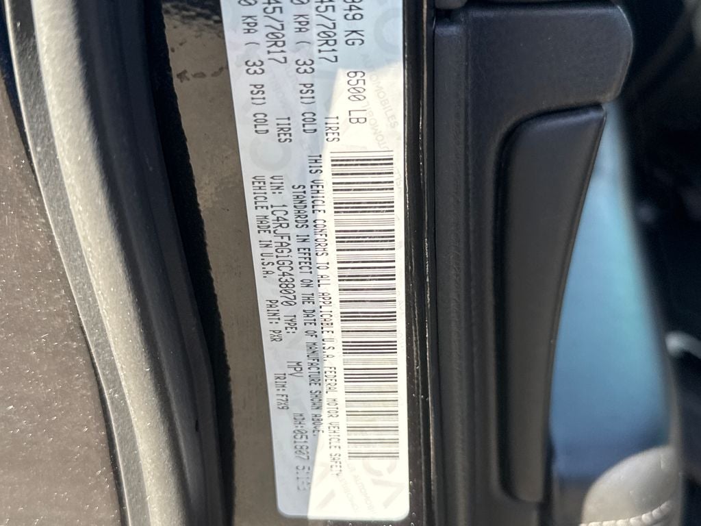 2016 Jeep Grand Cherokee Laredo 4WD Near Milwaukee WI