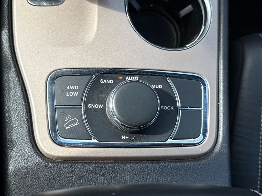 2014 Jeep Grand Cherokee Limited 4WD Near Milwaukee WI