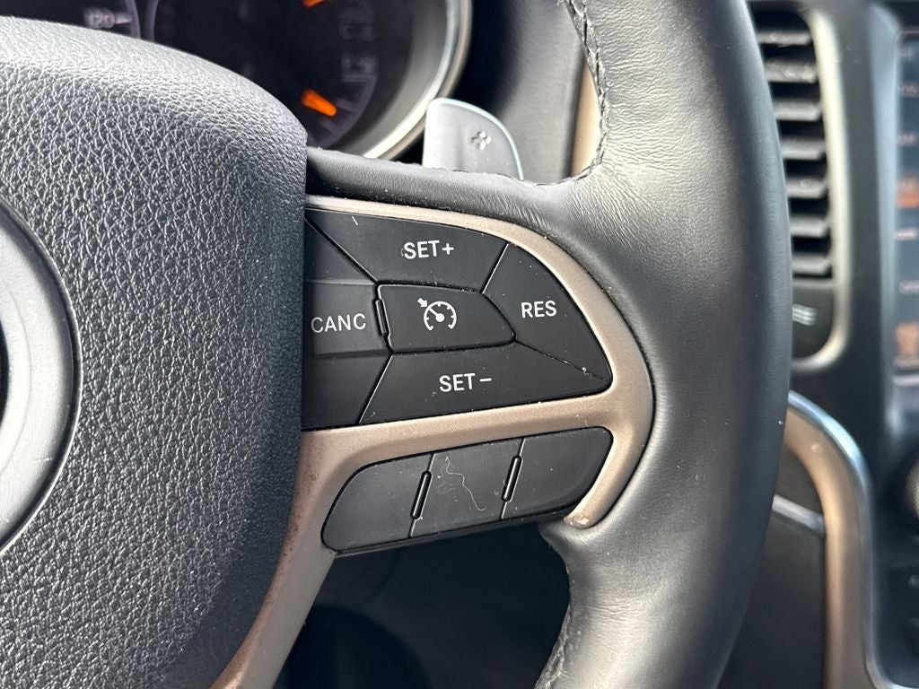 2014 Jeep Grand Cherokee Limited 4WD Near Milwaukee WI