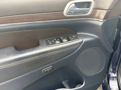 2014 Jeep Grand Cherokee Overland 4WD Near Milwaukee WI