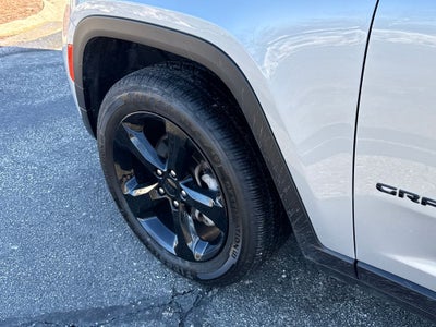 2024 Jeep Grand Cherokee Limited Blue Certified 4WD Near Milwaukee WI