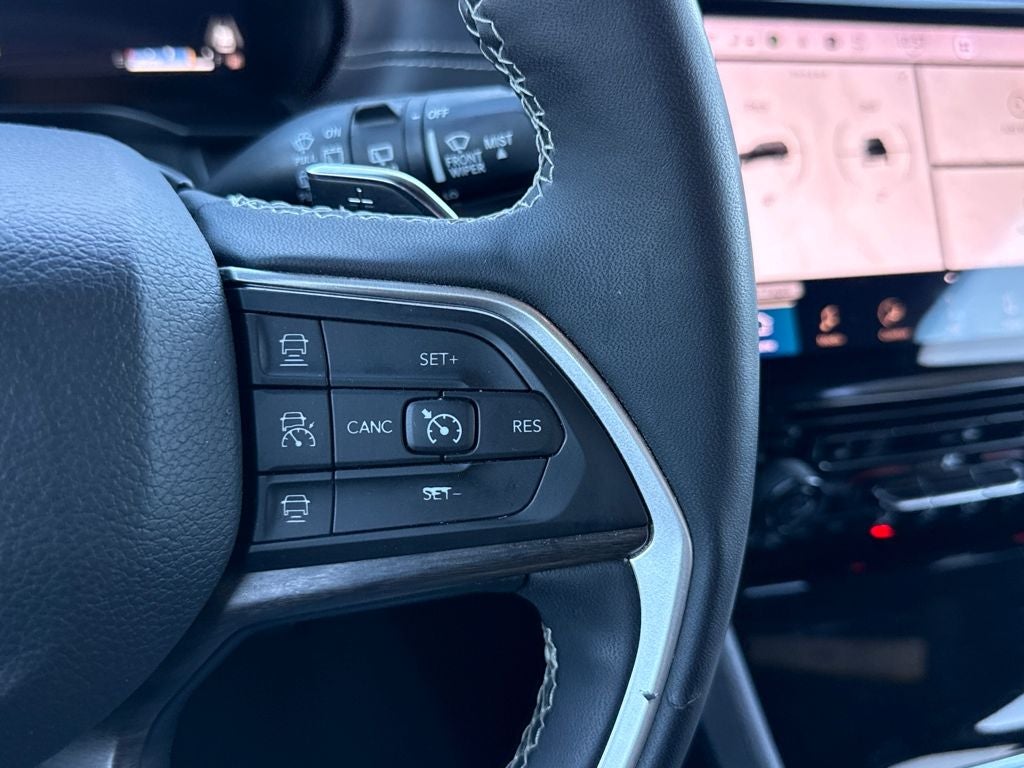 2024 Jeep Grand Cherokee Limited Blue Certified 4WD Near Milwaukee WI