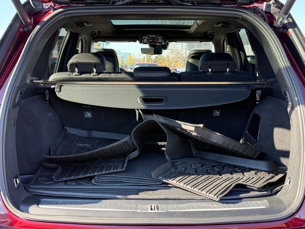 2023 Jeep Grand Cherokee Summit 4WD Near Milwaukee WI