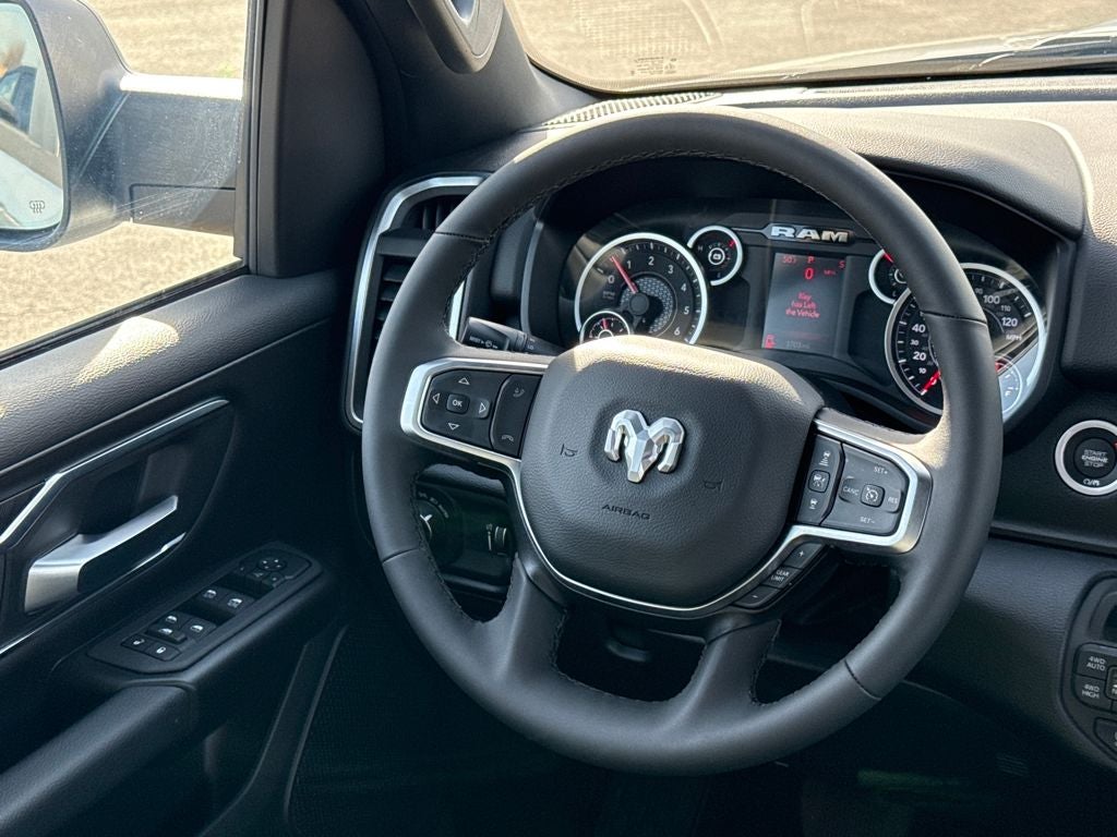 2025 RAM 1500 Big Horn/Lone Star 4WD Near Milwaukee WI