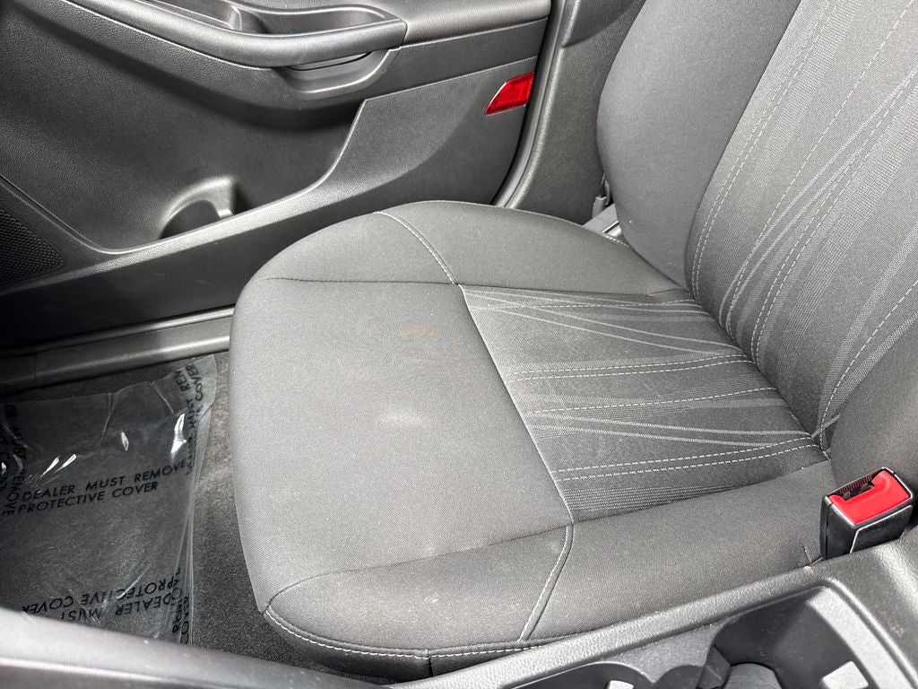 2018 Ford Focus SE Blue Certified Near Milwaukee WI