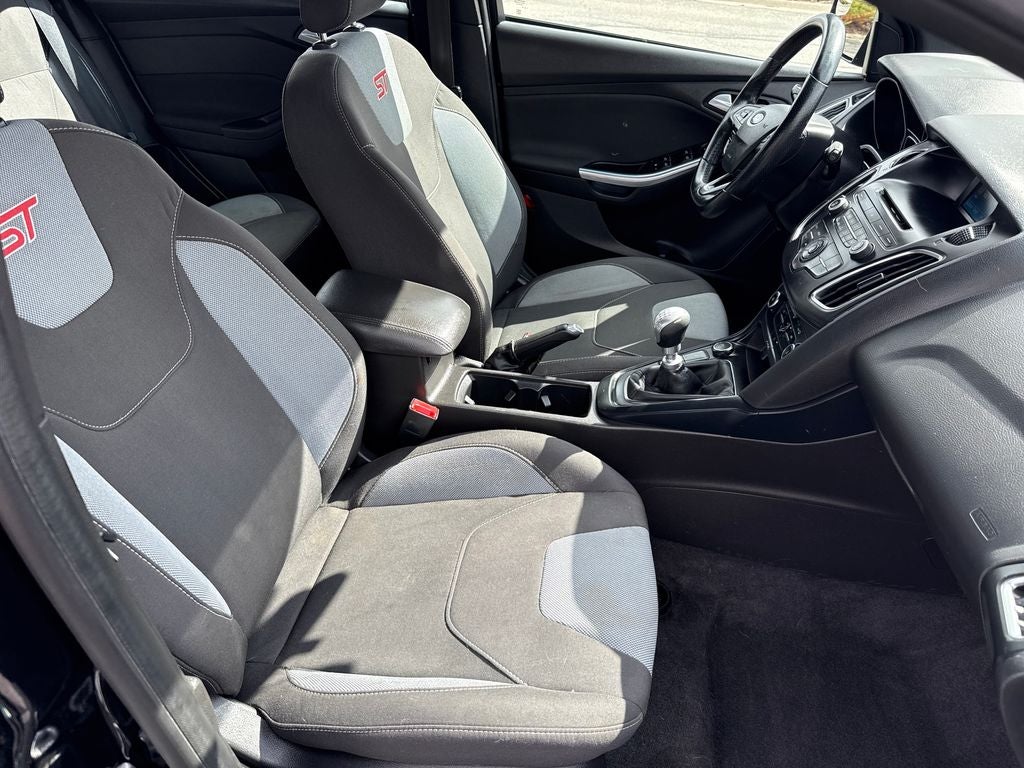 2017 Ford Focus ST Blue Certified Near Milwaukee WI