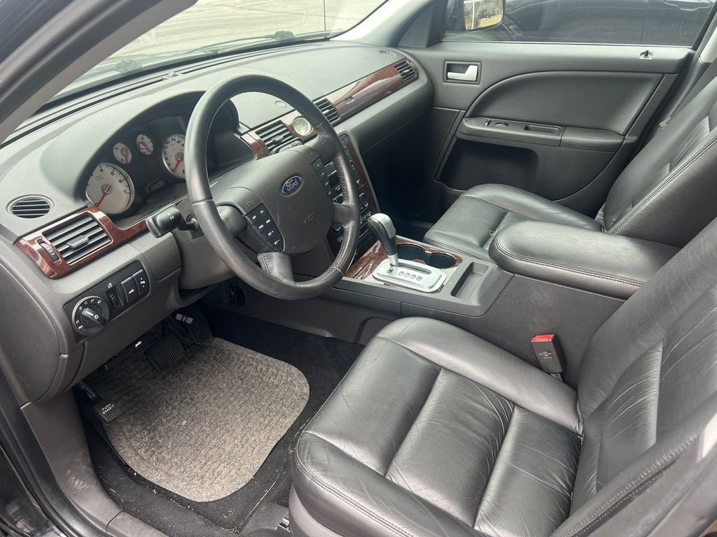 2005 Ford Five Hundred Limited Near Milwaukee WI