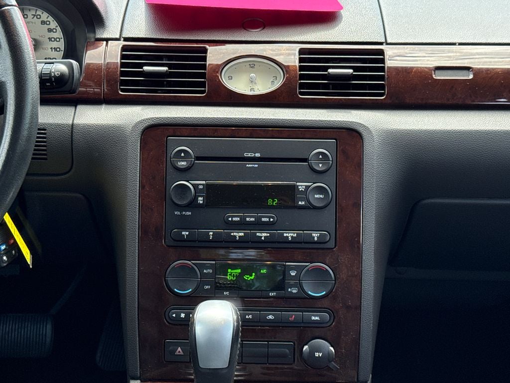 2005 Ford Five Hundred Limited Near Milwaukee WI