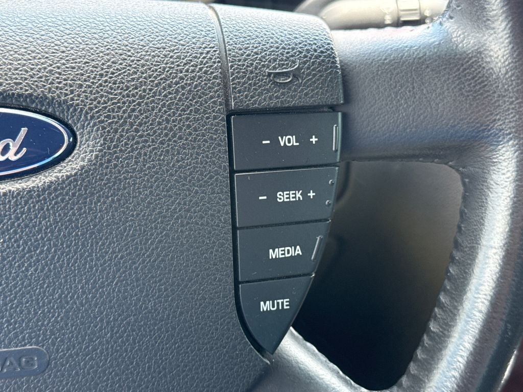 2005 Ford Five Hundred Limited Near Milwaukee WI