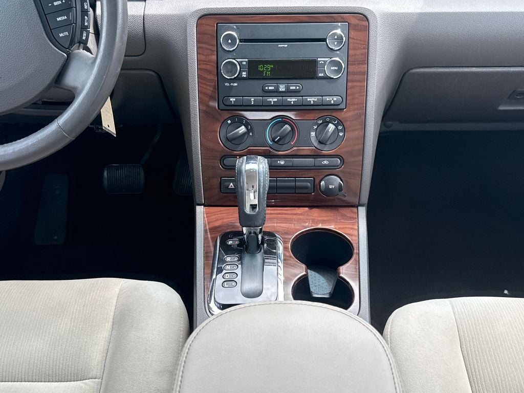 2008 Ford Taurus SEL Near Milwaukee WI