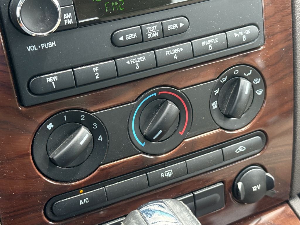 2008 Ford Taurus SEL Near Milwaukee WI