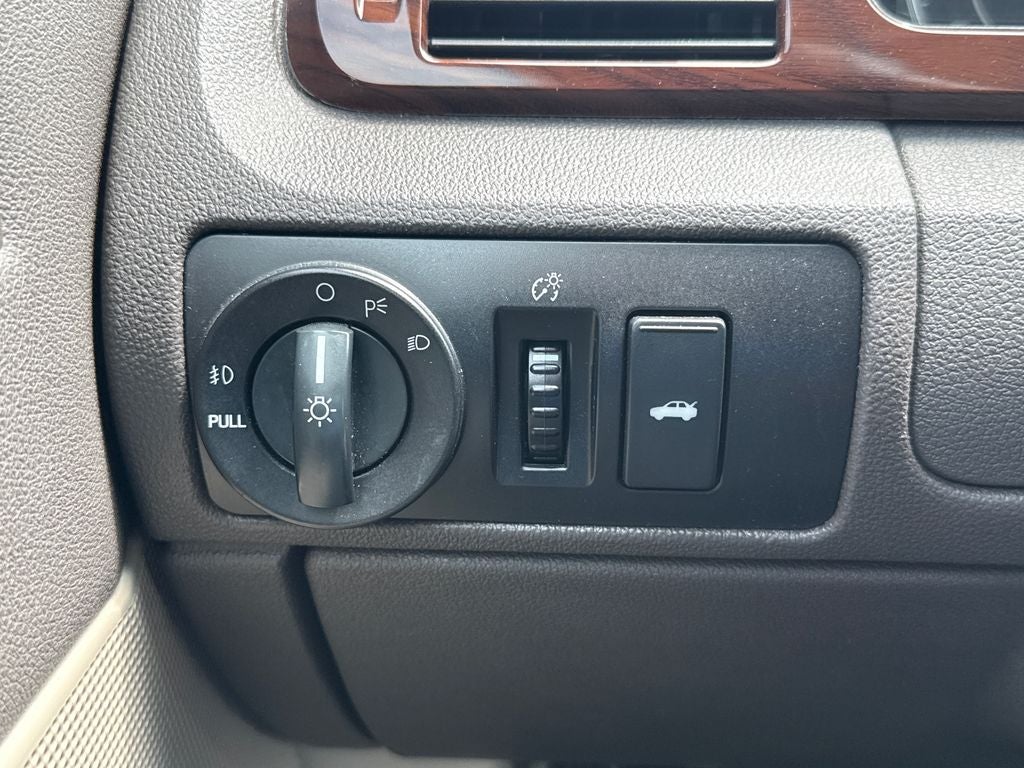 2008 Ford Taurus SEL Near Milwaukee WI