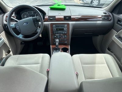 2008 Ford Taurus SEL Near Milwaukee WI