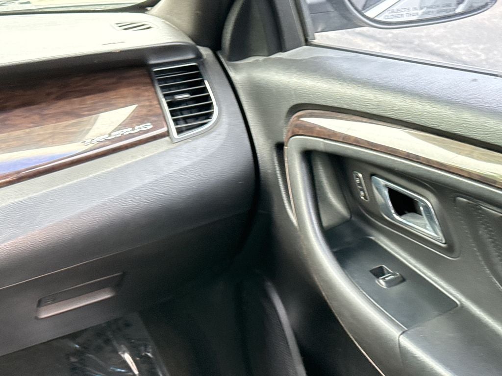 2013 Ford Taurus Limited Near Milwaukee WI
