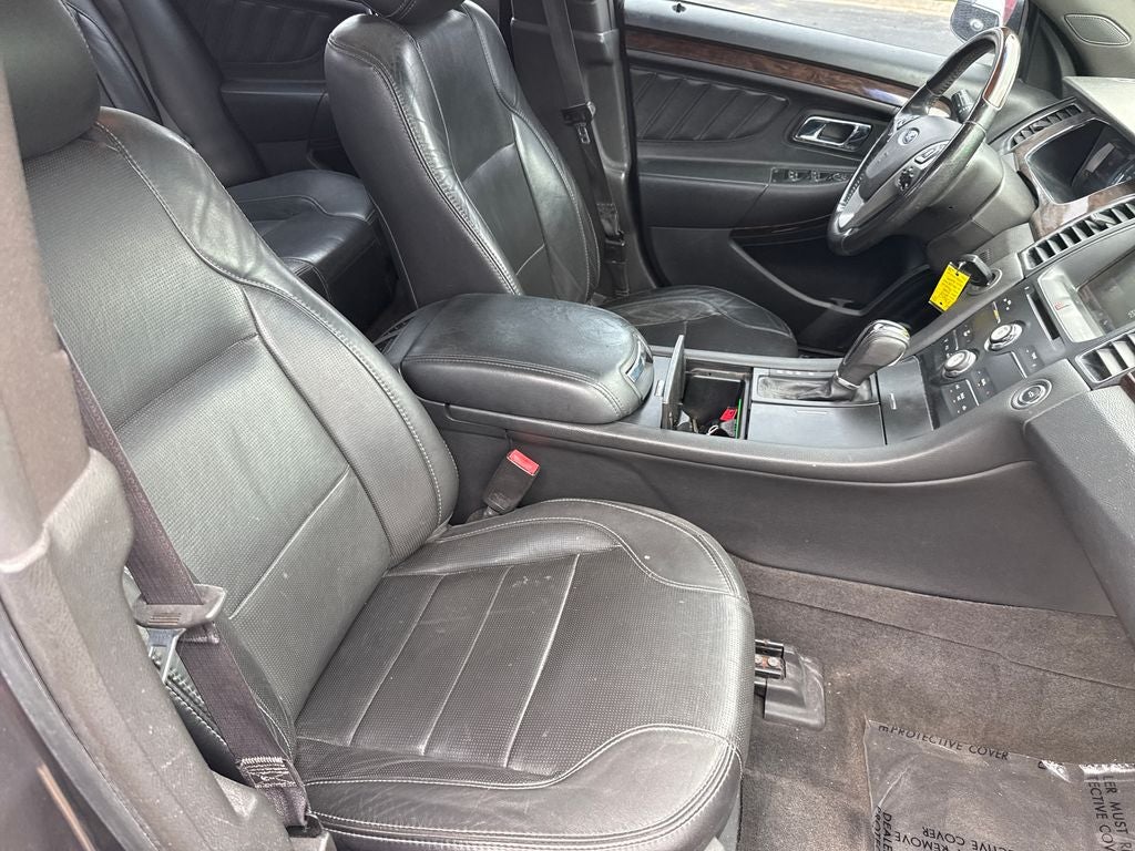2013 Ford Taurus Limited Near Milwaukee WI