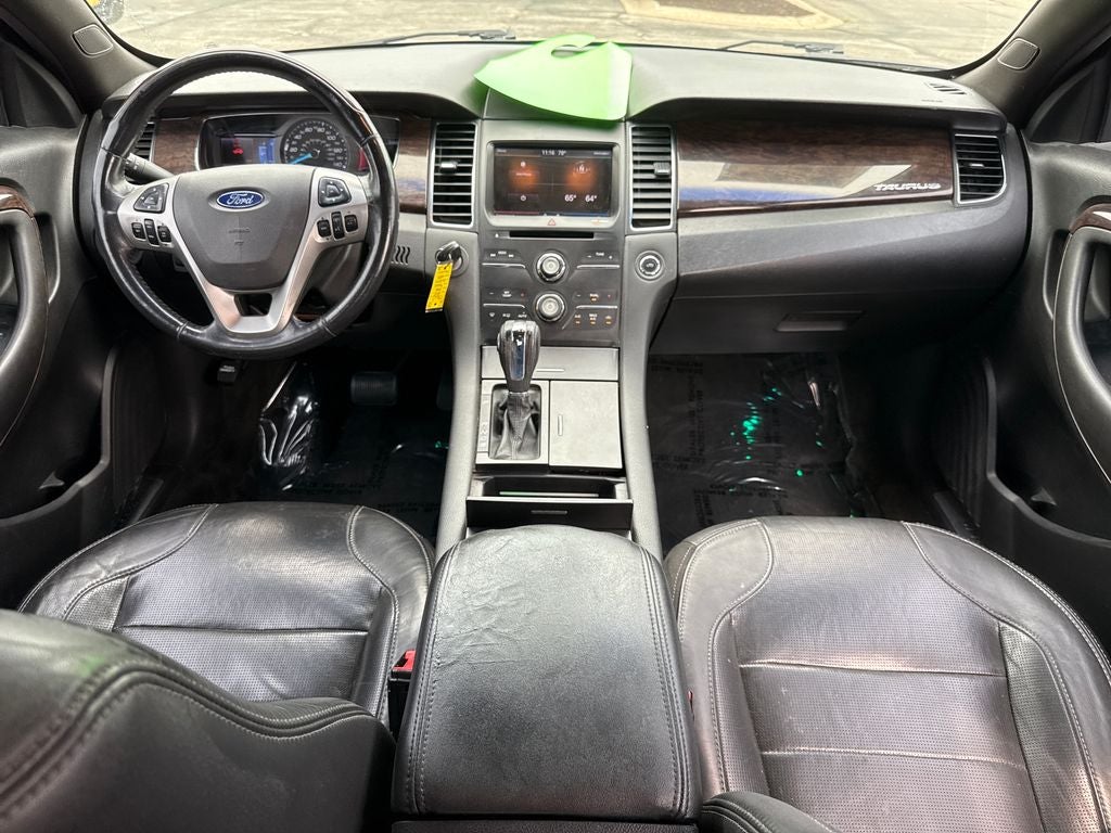 2013 Ford Taurus Limited Near Milwaukee WI