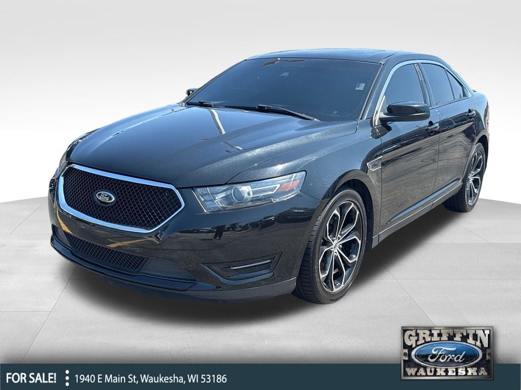 2015 Ford Taurus SHO AWD Near Milwaukee WI