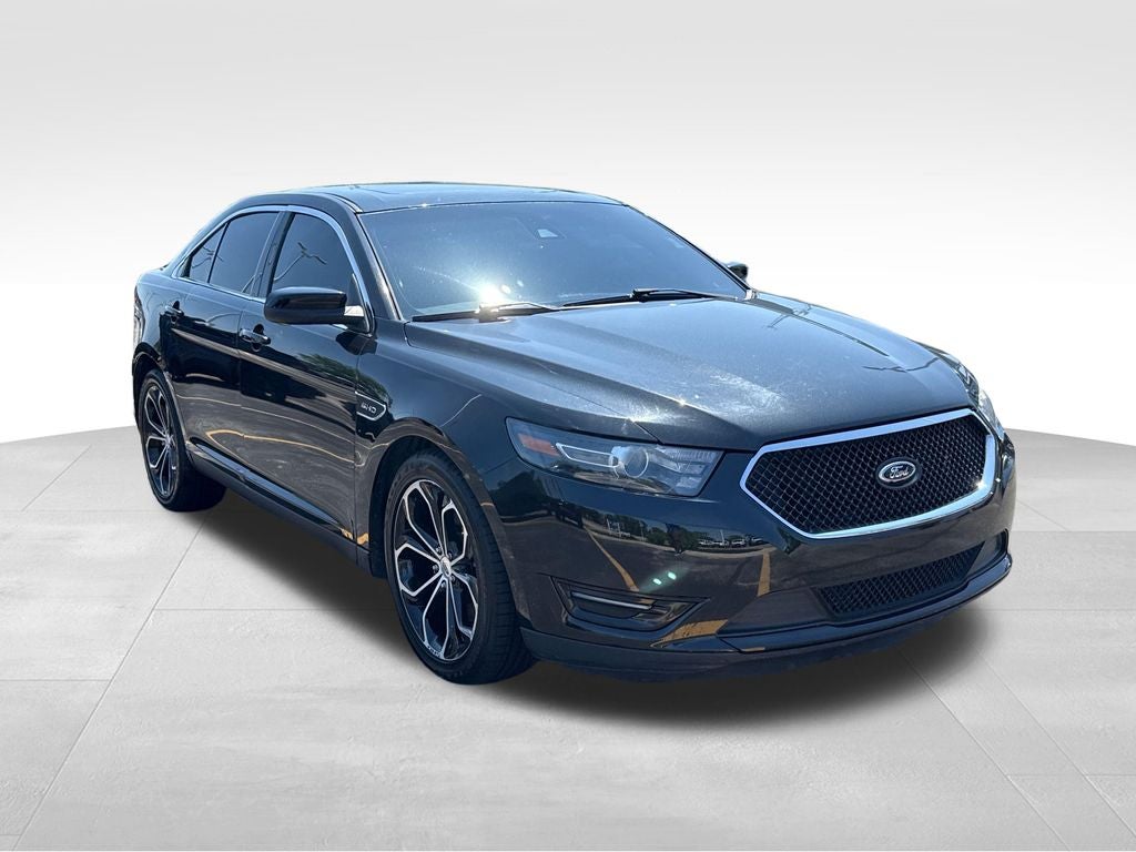 2015 Ford Taurus SHO AWD Near Milwaukee WI