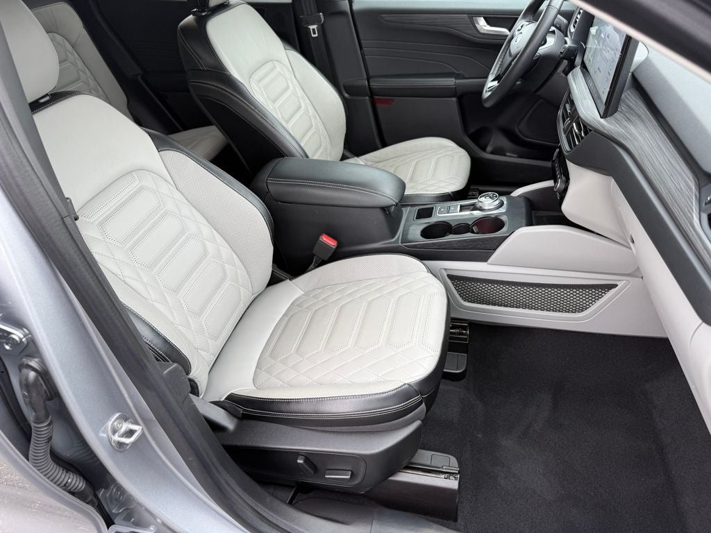 2023 Ford Escape Plug-In Hybrid Base Certified Near Milwaukee WI