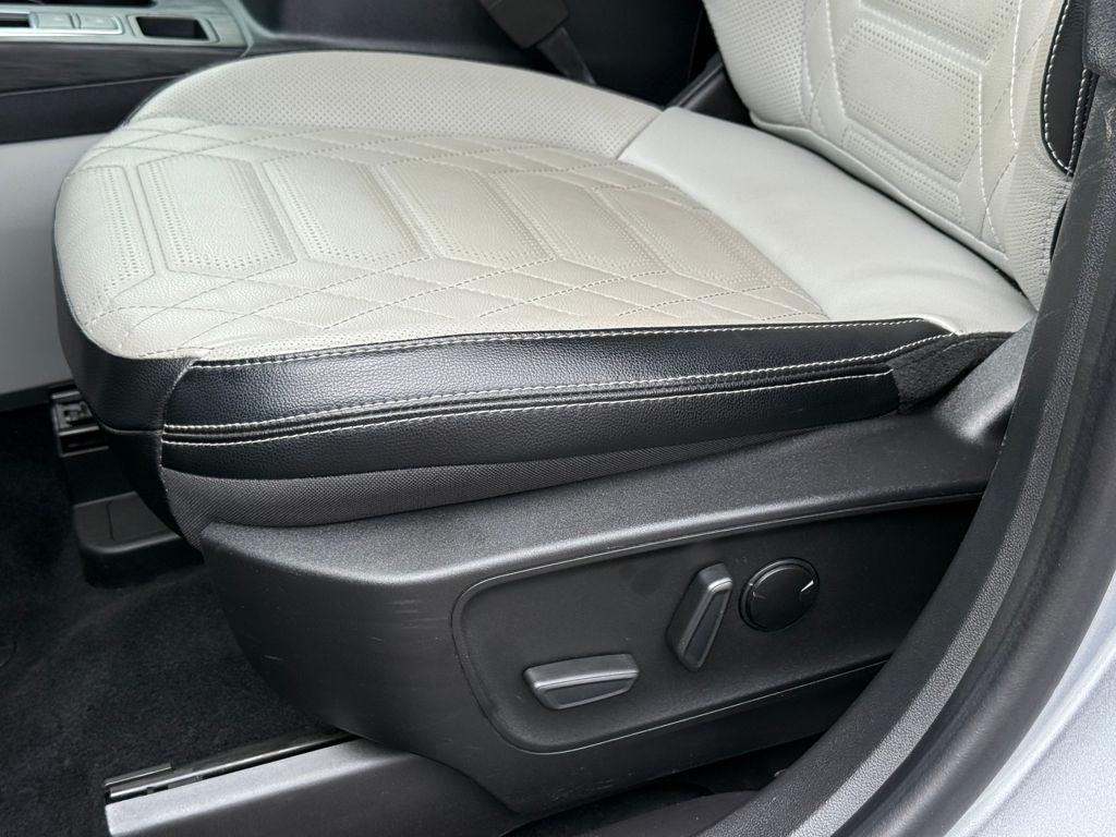 2023 Ford Escape Plug-In Hybrid Base Certified Near Milwaukee WI