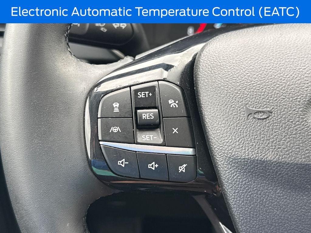 2022 Ford Escape SE Blue Certified AWD Near Milwaukee WI