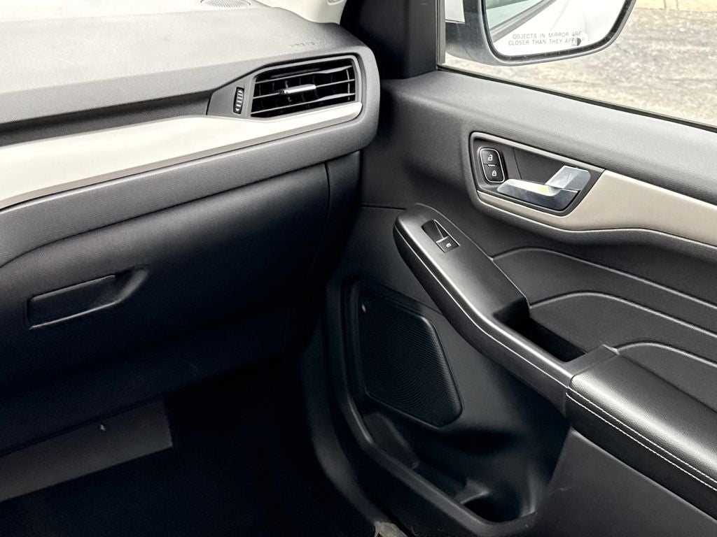 2021 Ford Escape SE Blue Certified AWD Near Milwaukee WI