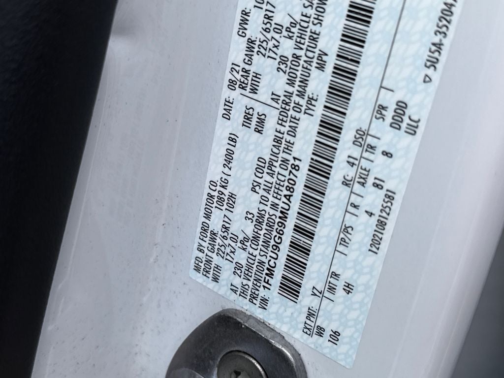 2021 Ford Escape SE Blue Certified AWD Near Milwaukee WI