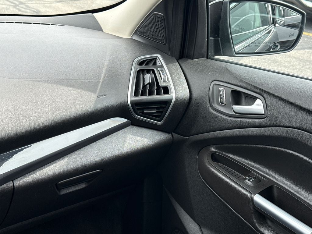 2013 Ford Escape Titanium AWD Near Milwaukee WI