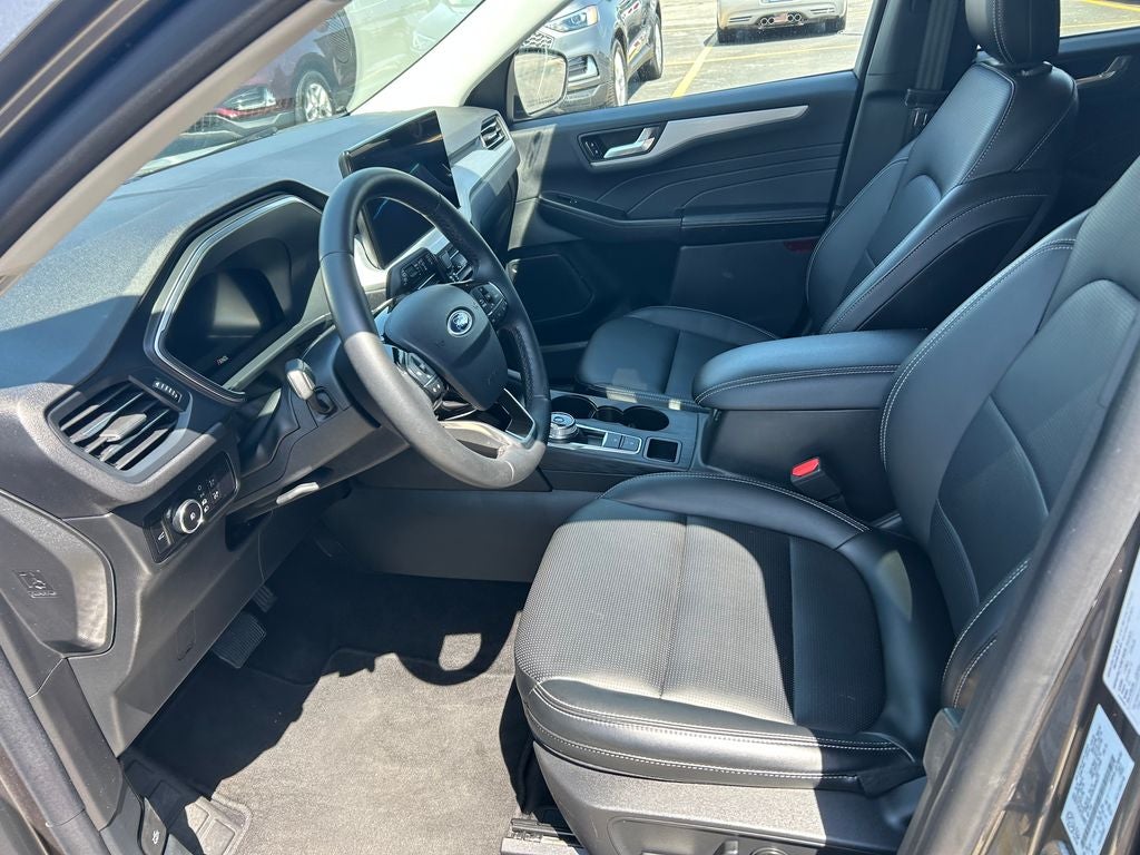 2025 Ford Escape Platinum Certified AWD Near Milwaukee WI