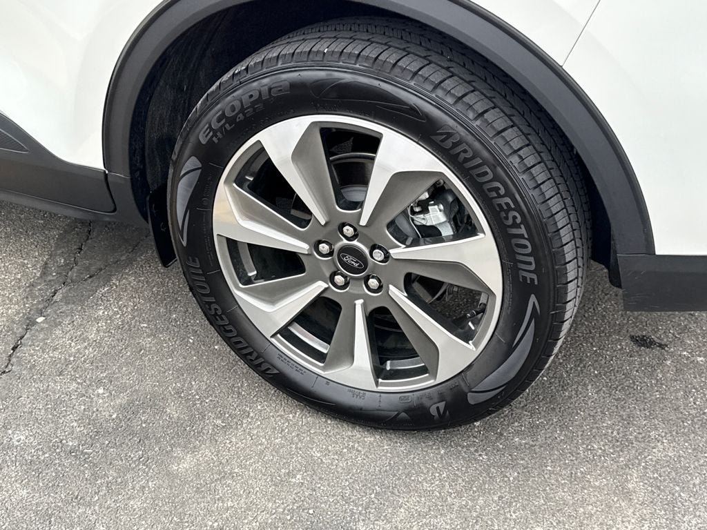 2025 Ford Escape Platinum Certified AWD Near Milwaukee WI