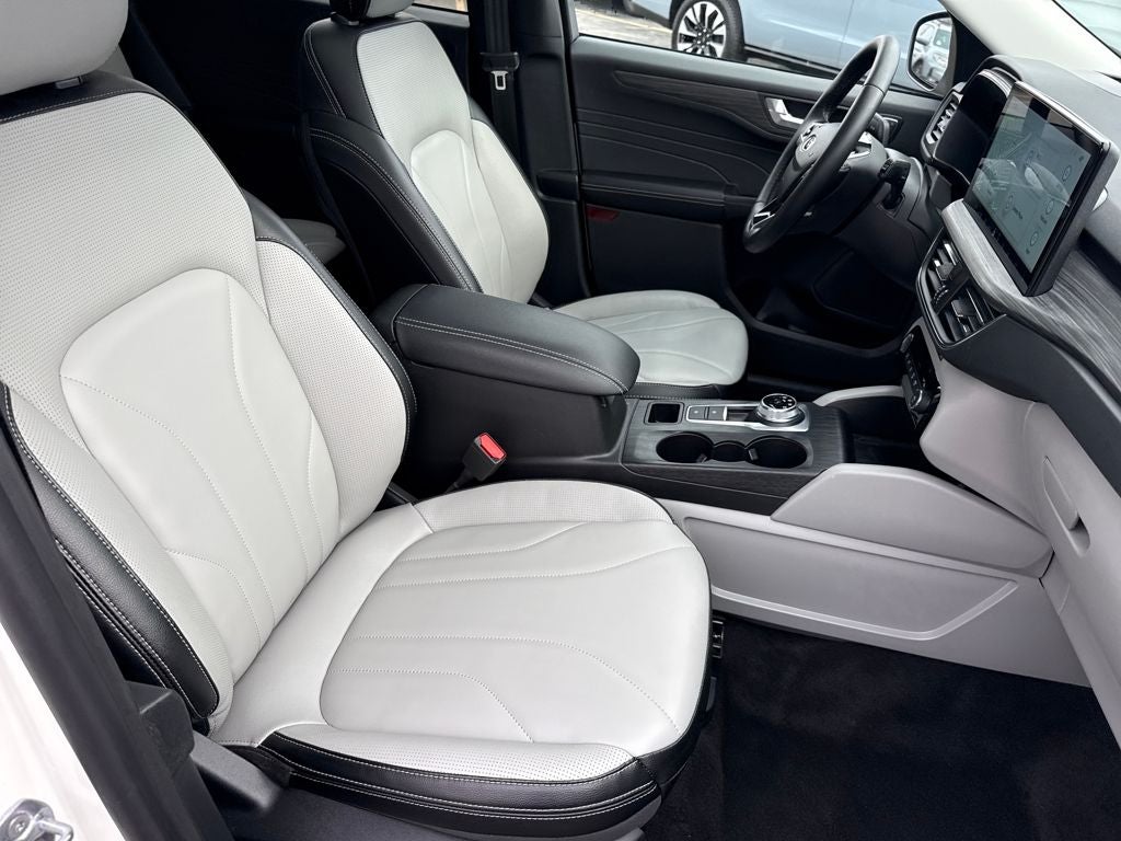 2025 Ford Escape Platinum Certified AWD Near Milwaukee WI