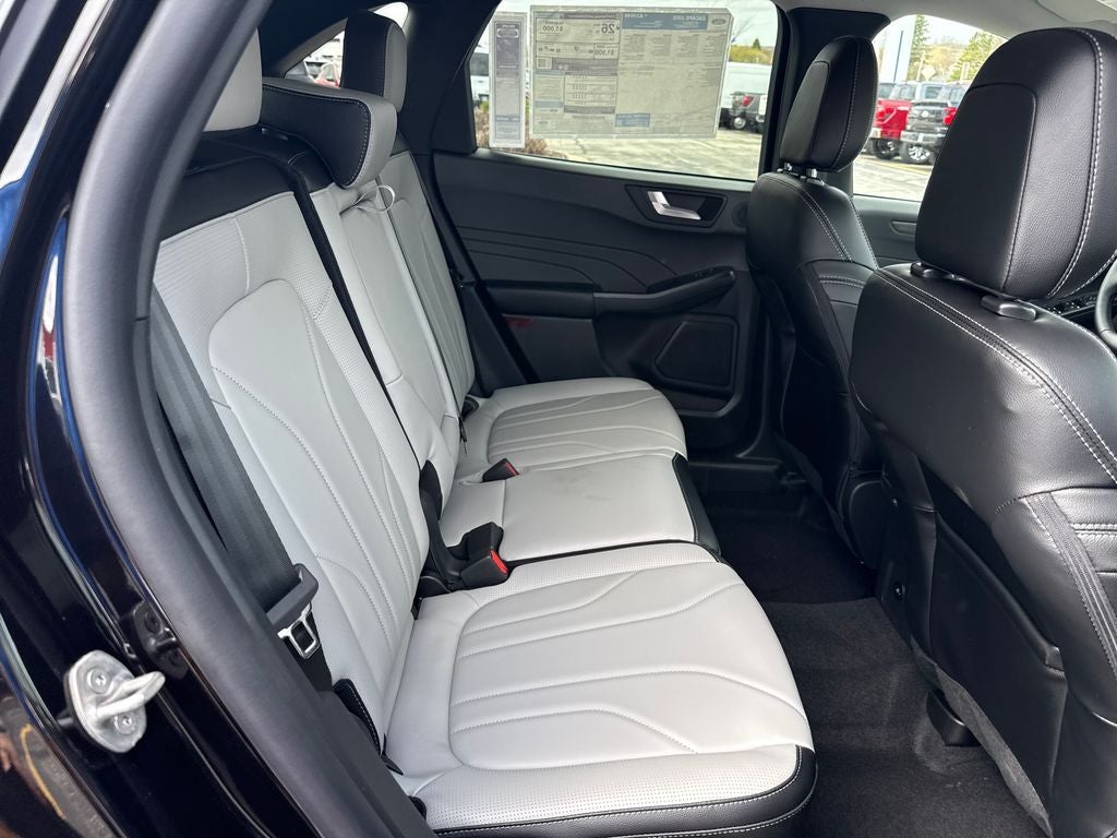 2026 Ford Escape Platinum