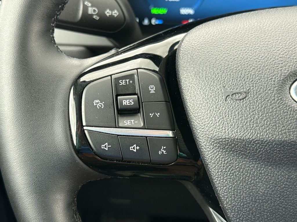 2025 Ford Escape Hybrid Platinum Certified AWD Near Milwaukee WI
