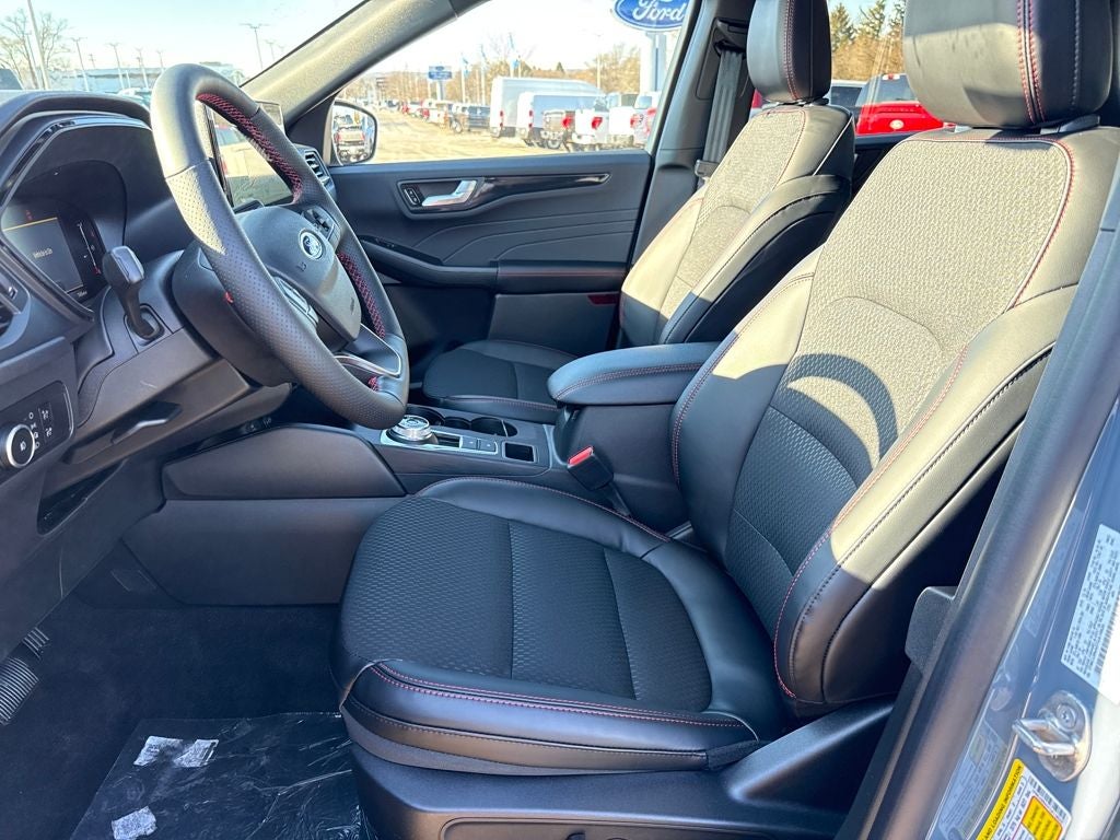 2026 Ford Escape ST-Line Select