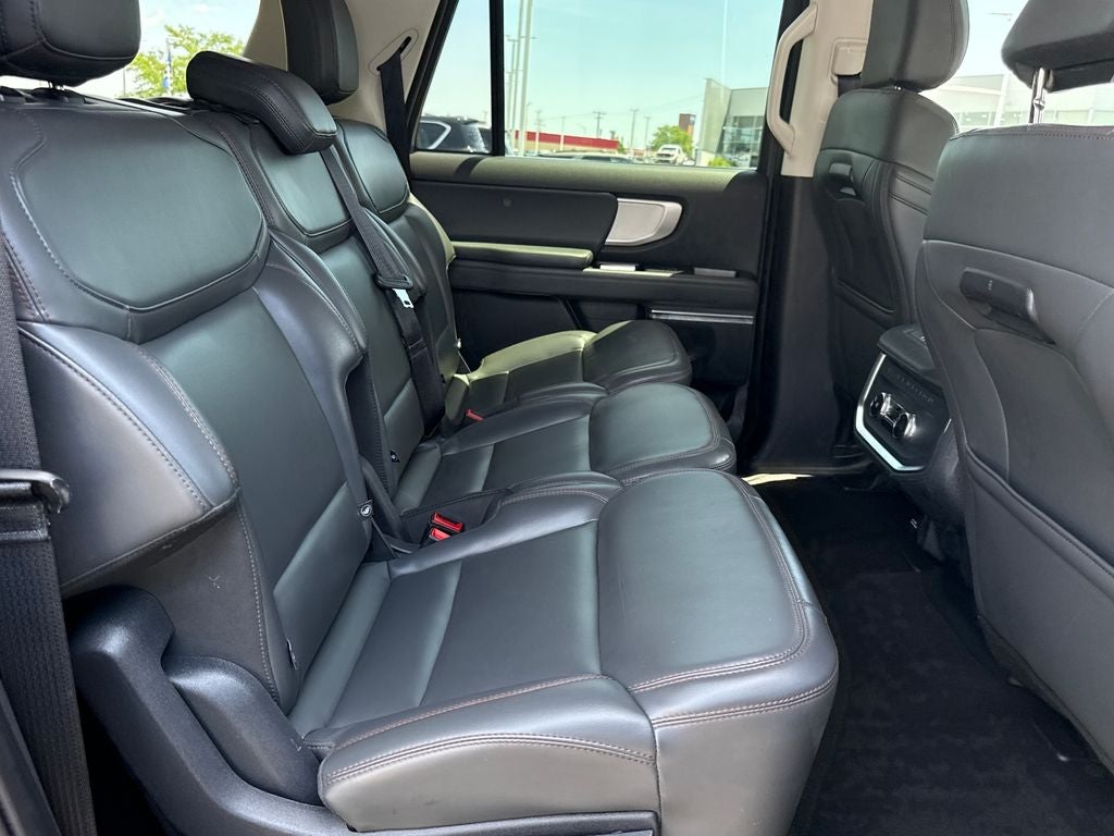 2025 Ford Expedition Max Active Certified 4WD Near Milwaukee WI