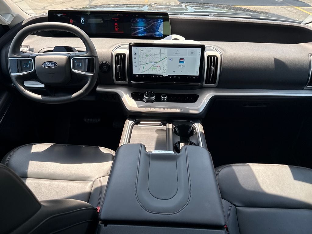 2025 Ford Expedition Max Active Certified 4WD Near Milwaukee WI