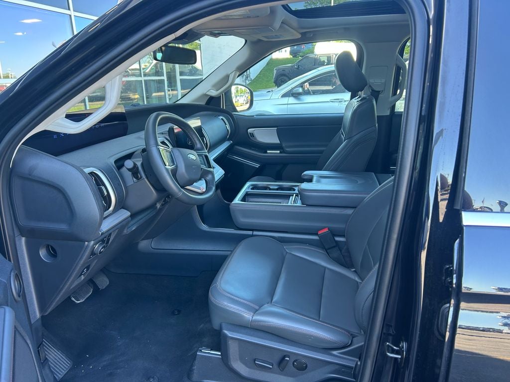 2025 Ford Expedition Max Active Certified 4WD Near Milwaukee WI