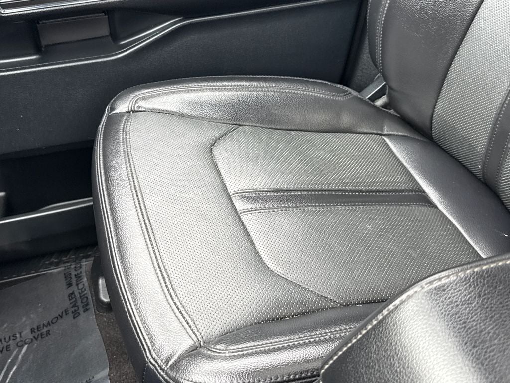 2021 Ford Expedition Max Limited 4WD Near Milwaukee WI
