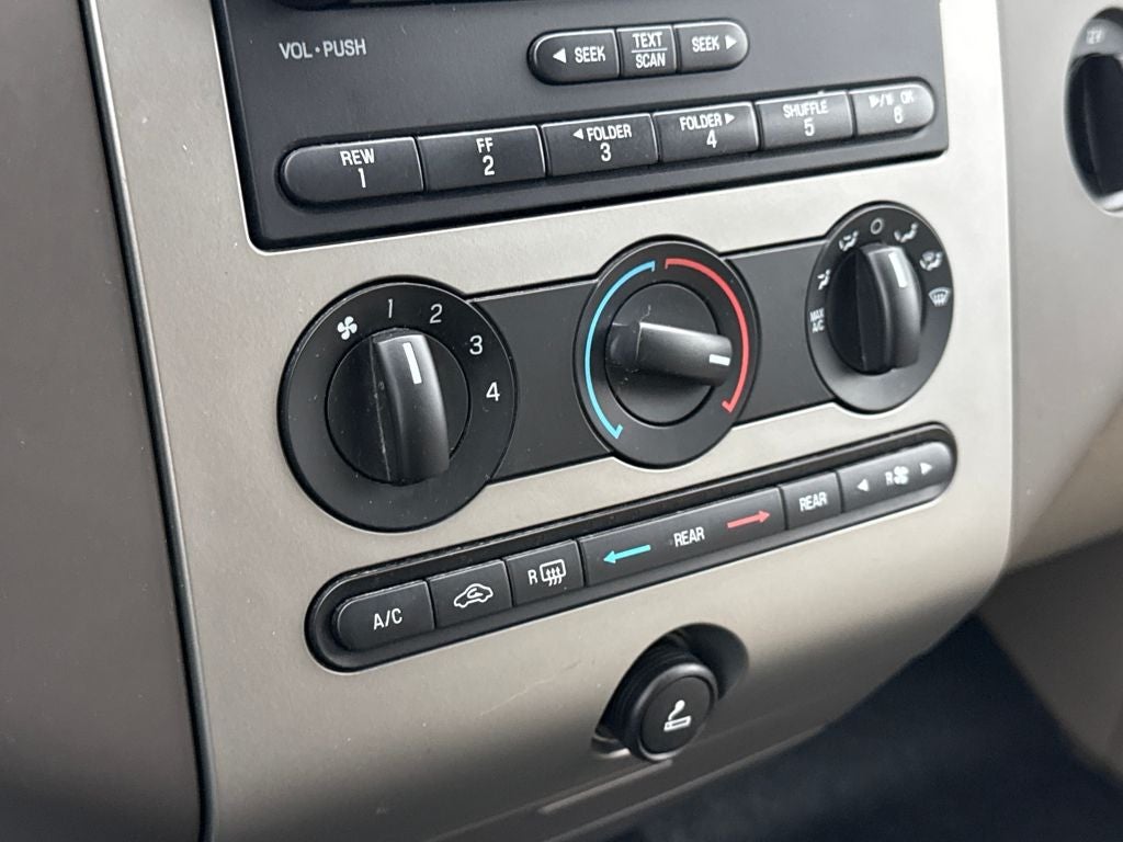 2014 Ford Expedition XL 4WD Near Milwaukee WI