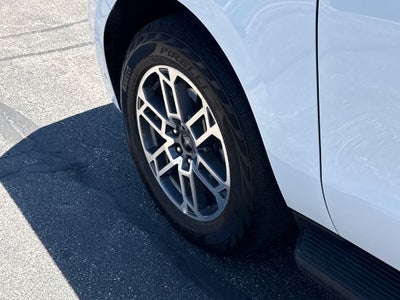 2025 Ford Expedition Active Certified 4WD Near Milwaukee WI