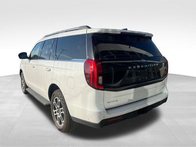 2025 Ford Expedition Active Certified 4WD Near Milwaukee WI