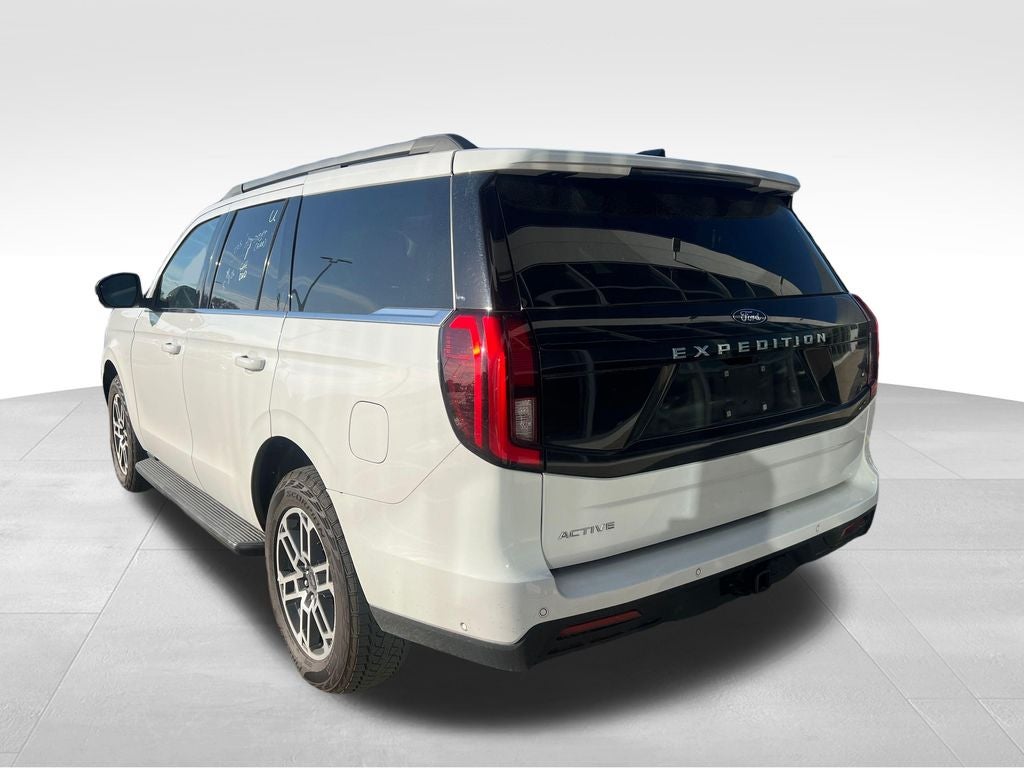 2025 Ford Expedition Active Certified 4WD Near Milwaukee WI
