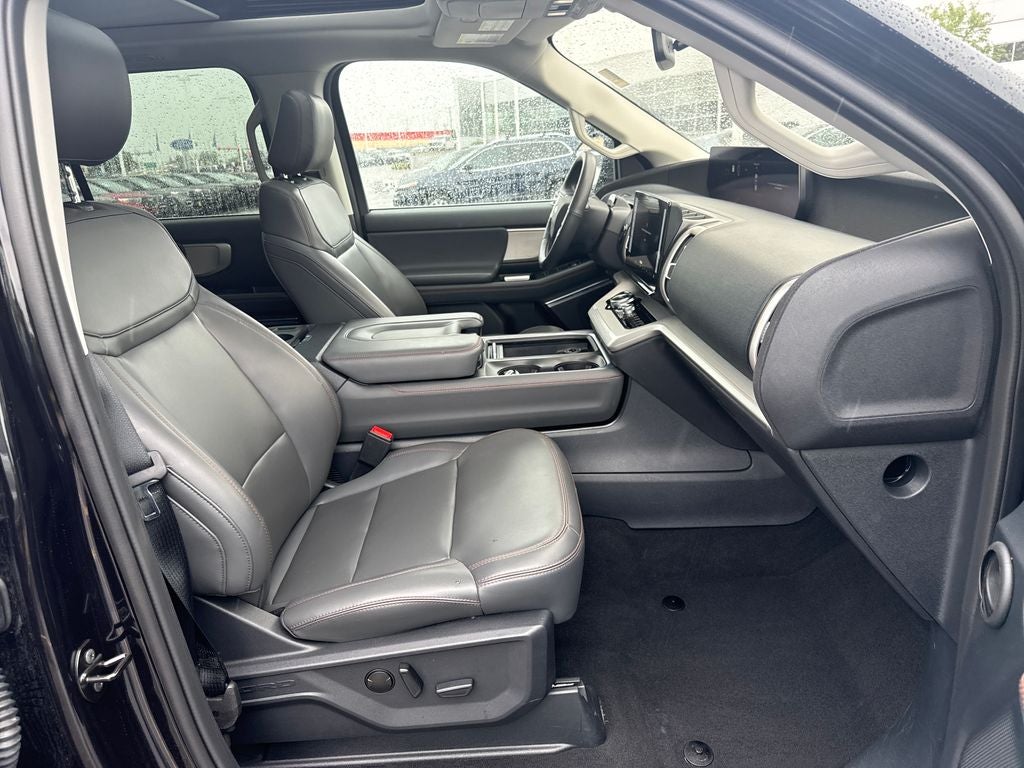 2025 Ford Expedition Active FORD GOLD CERTIFIED