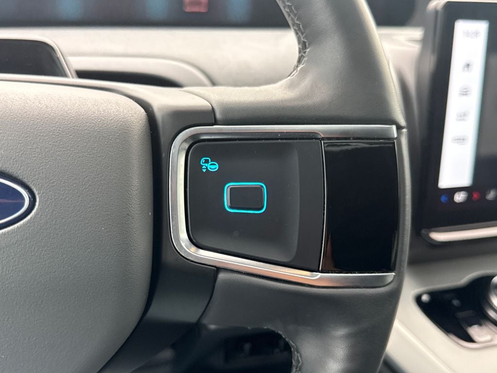 2025 Ford Expedition Active FORD GOLD CERTIFIED