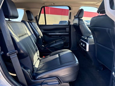 2022 Ford Expedition XLT Certified 4WD Near Milwaukee WI