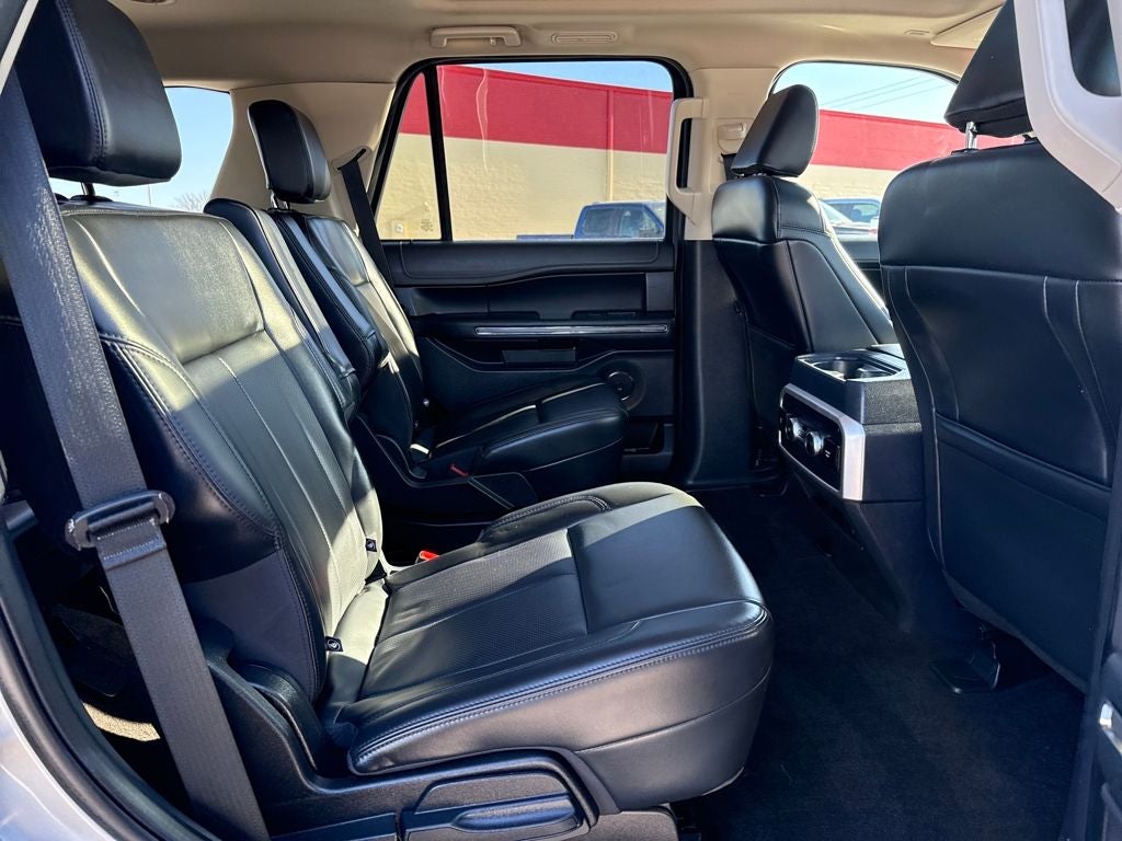 2022 Ford Expedition XLT Certified 4WD Near Milwaukee WI