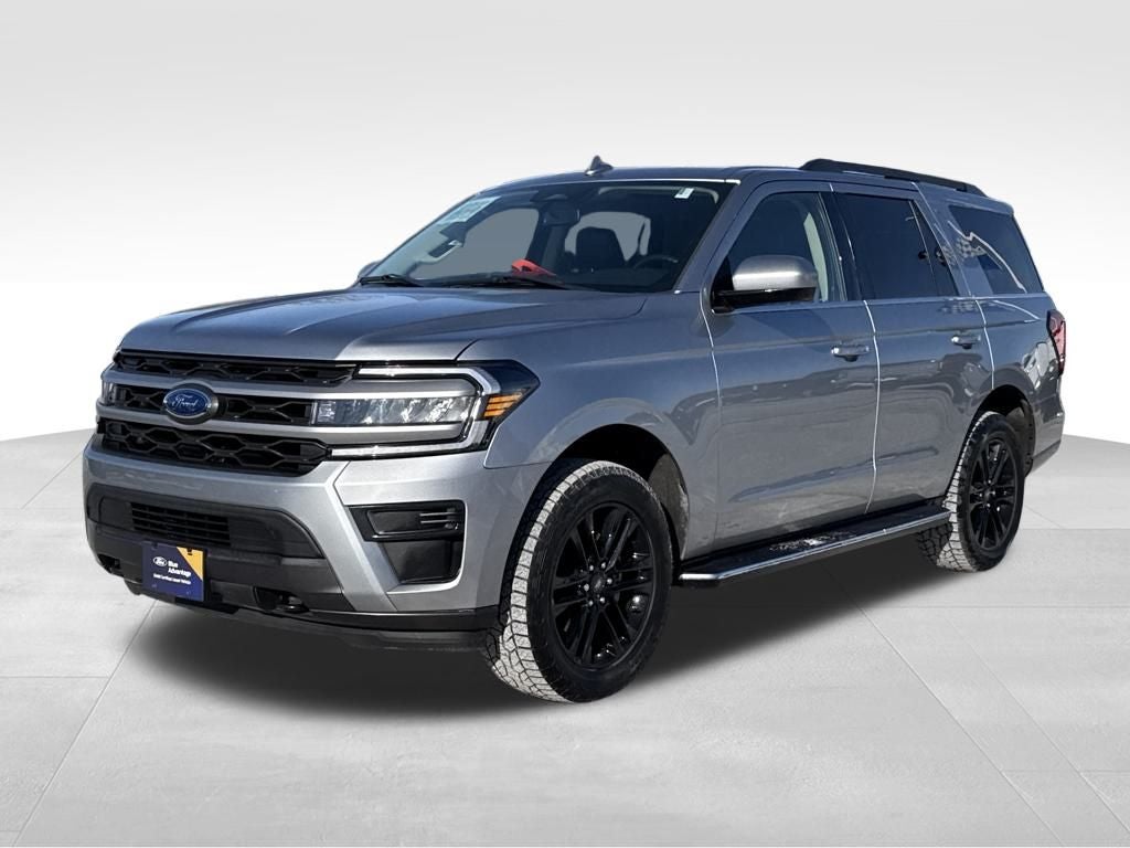 2022 Ford Expedition XLT Certified 4WD Near Milwaukee WI