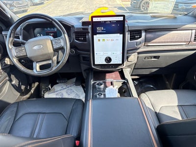 2022 Ford Expedition Platinum Certified 4WD Near Milwaukee WI